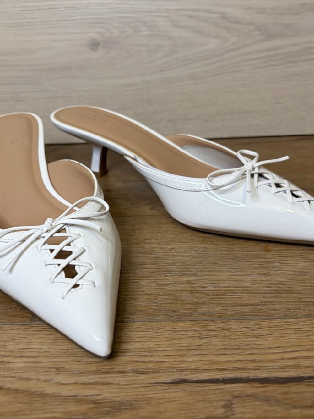 I.N.C. International Concepts Caetti Pointed Heeled Mules White Patent Size 7M